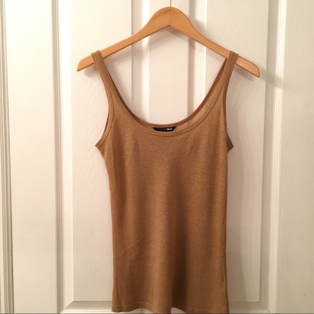 Vintage H&M tank top with gold and super SOFT!